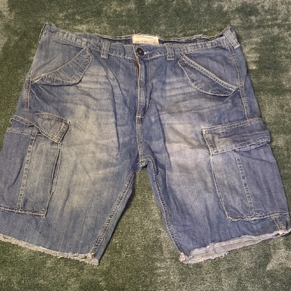 Ecko Unlimited Men's Blue Denim Cargo Shorts